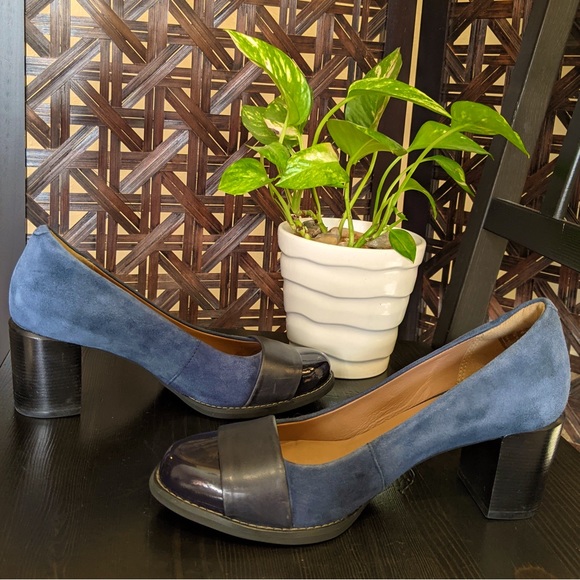 CLARKS Pump Heels - Picture 6 of 6
